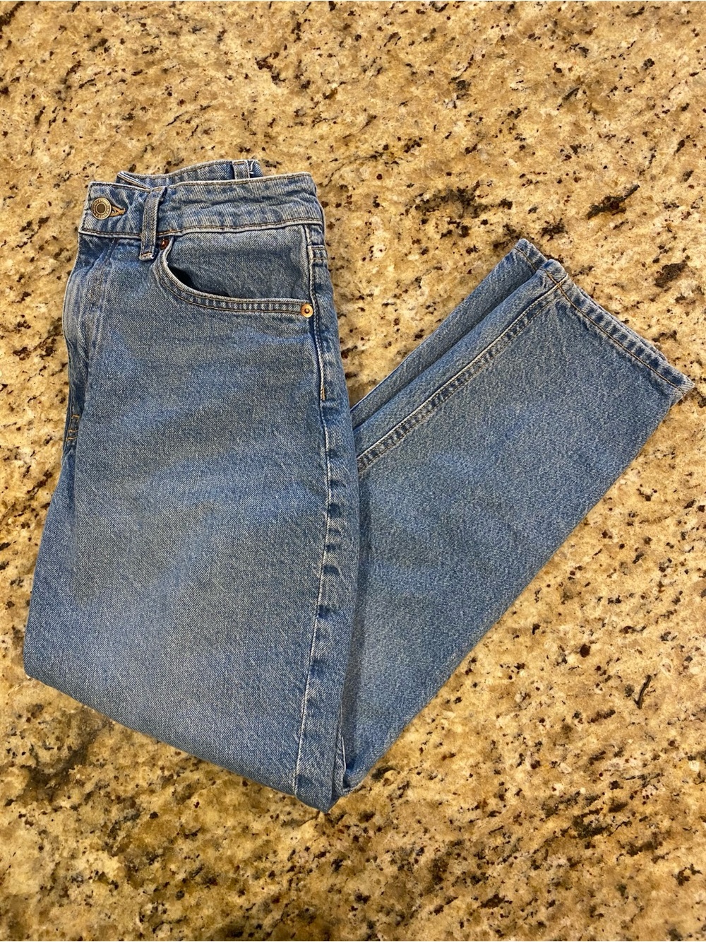 H&M Blue Classic Denim Tapered Cropped Jeans